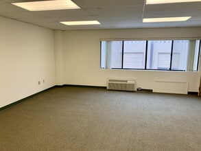 335-369 Beach Rd, Burlingame, CA à louer Photo intérieure– Image 2 sur 3