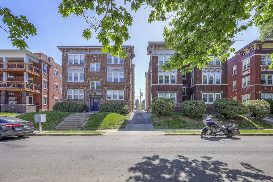 4017-4023 Harrison St, Kansas City, MO à vendre - Photo de l’immeuble – Image 2 sur 44