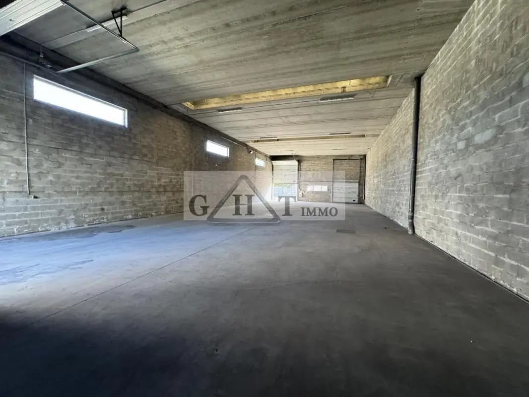 Bureau dans Champigny-sur-Marne à louer Photo de l’immeuble– Image 1 sur 4