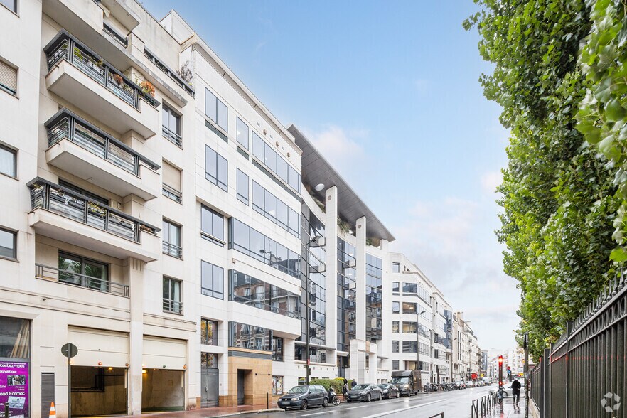 102-116 Rue Victor Hugo, Levallois-Perret à louer - Photo de l’immeuble – Image 2 sur 4