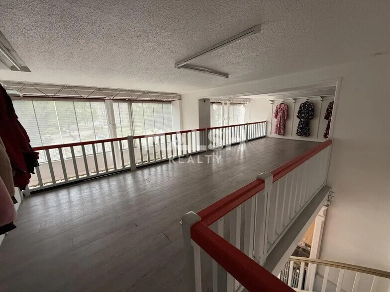 Local commercial dans Saint-Étienne à vendre - Photo intérieure – Image 3 sur 4