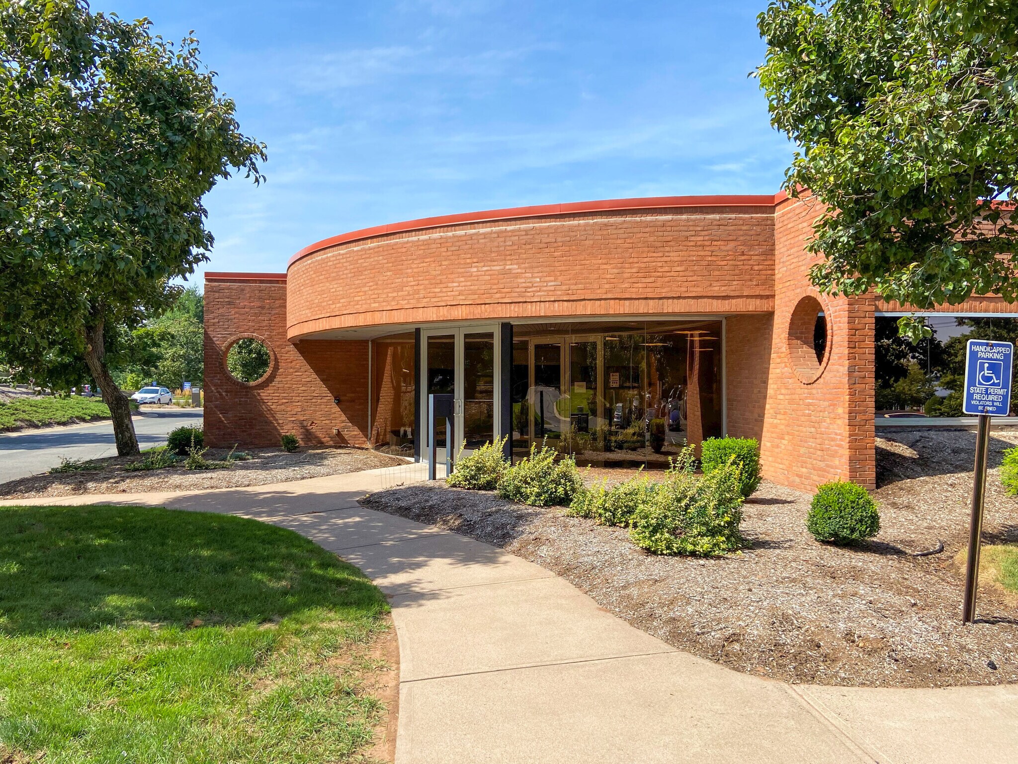 624 Hebron Ave, Glastonbury, CT à louer Photo principale– Image 1 sur 9