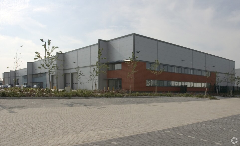 Dunfermline Ct, Milton Keynes à louer - Photo principale – Image 1 sur 4