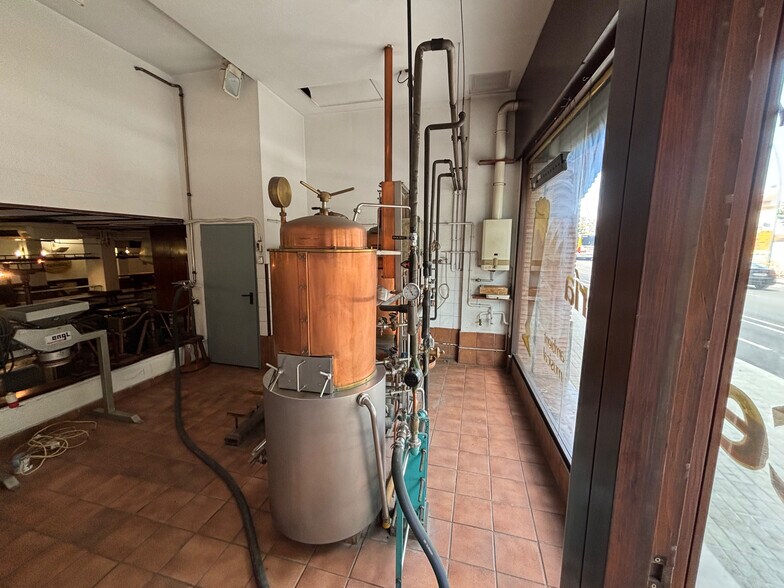 Immeuble residentiel dans Badalona, Barcelona à vendre - Photo de l’immeuble – Image 3 sur 5