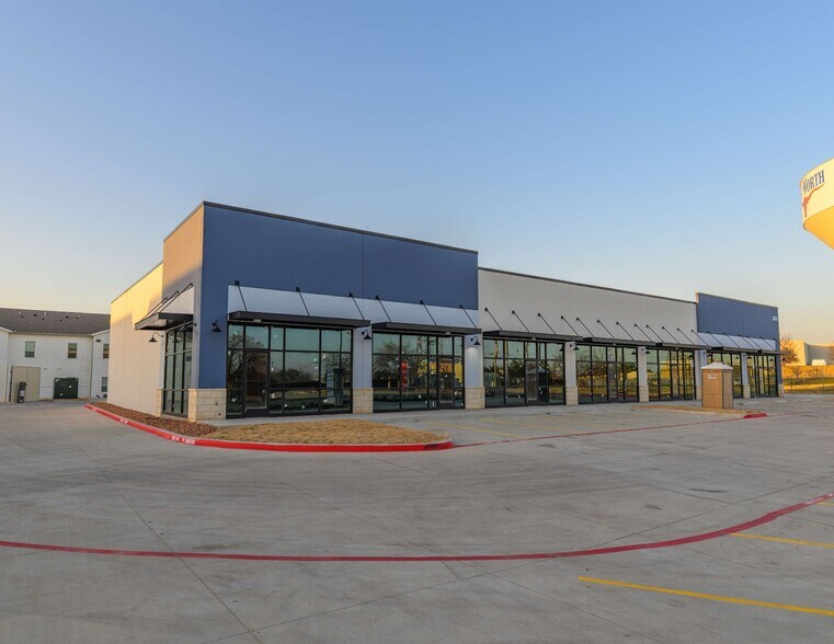 2225 Avondale-Haslet rd, Haslet, TX à louer - Photo de l’immeuble – Image 3 sur 9