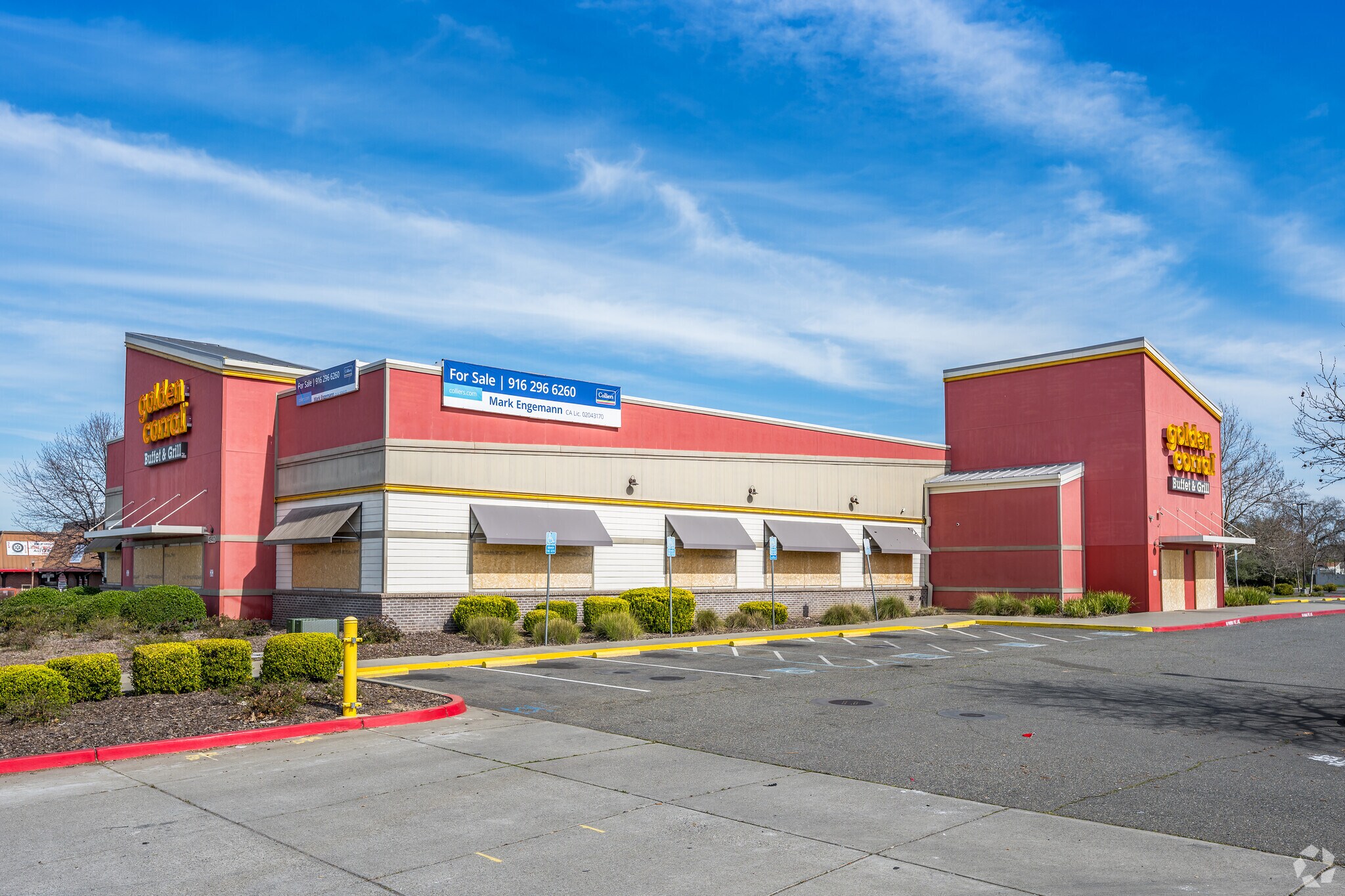 4940 Watt Ave, North Highlands, CA à vendre Photo principale– Image 1 sur 27