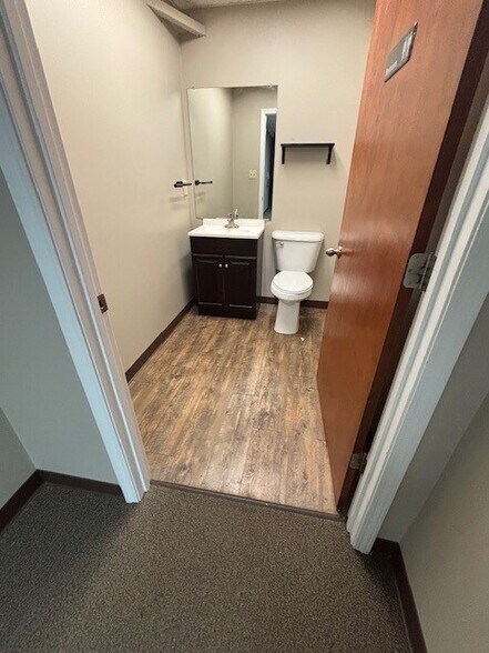 1756 Jardco Dr, Clarksville, TN à louer - Photo de l’immeuble – Image 3 sur 17