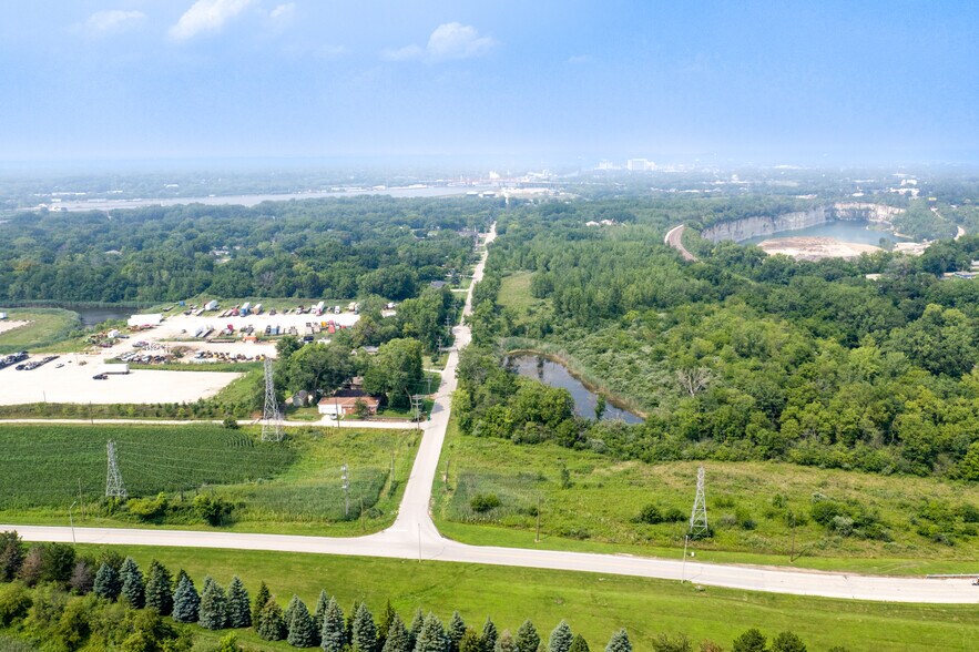 1306 McKinley Ave, Joliet, IL à vendre - Photo de l’immeuble – Image 2 sur 6