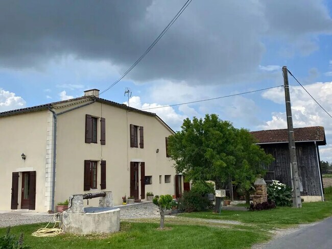 Plus de détails pour Local d’activités à vendre