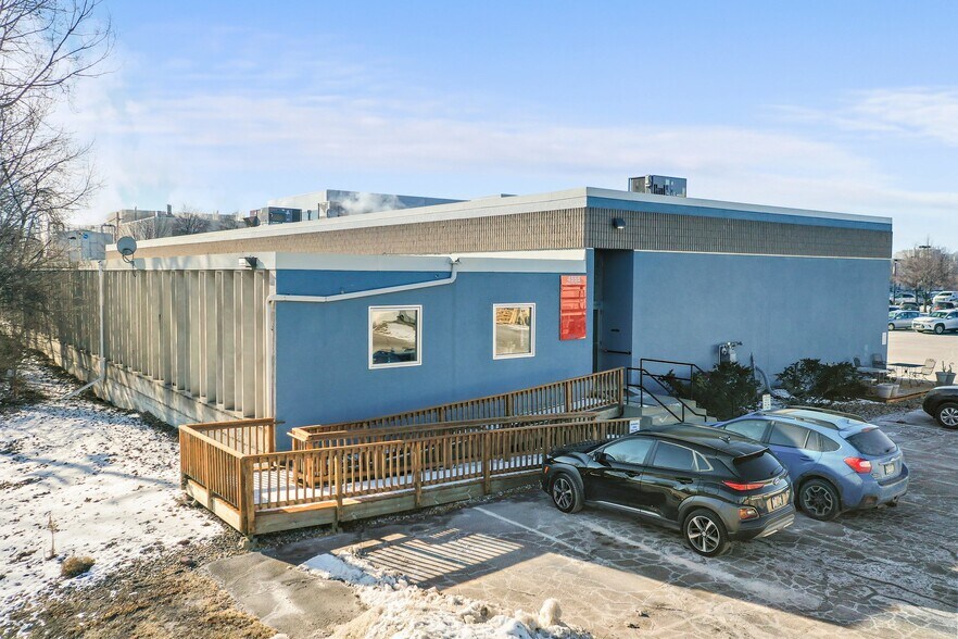 4555 W 77th St, Edina, MN à vendre - Photo de l’immeuble – Image 3 sur 41
