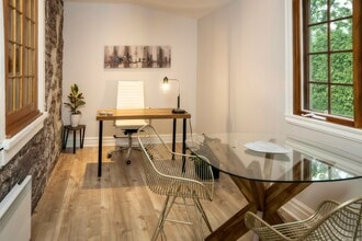 6 Rue Saint-Michel, Vaudreuil-dorion, QC à louer Photo intérieure– Image 1 sur 2