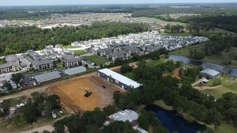 9418 Stuebner Airline Rd, Tomball, TX à louer - Photo de l’immeuble – Image 2 sur 5