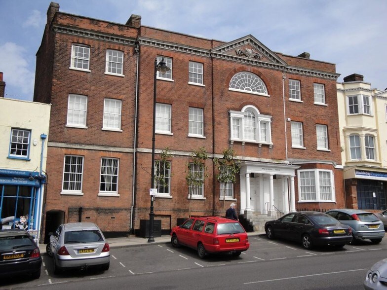 22-24 High St, Halstead à louer - Photo principale – Image 1 sur 1
