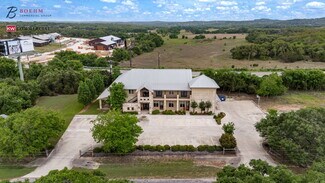Plus de détails pour 113 Pleasant Valley Dr, Boerne, TX - Bureau à louer