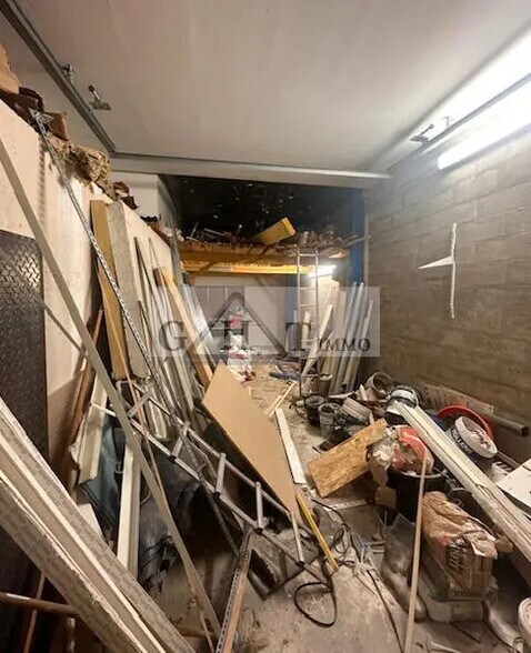 Bureau dans Brie-Comte-Robert à louer - Photo de l’immeuble – Image 2 sur 8