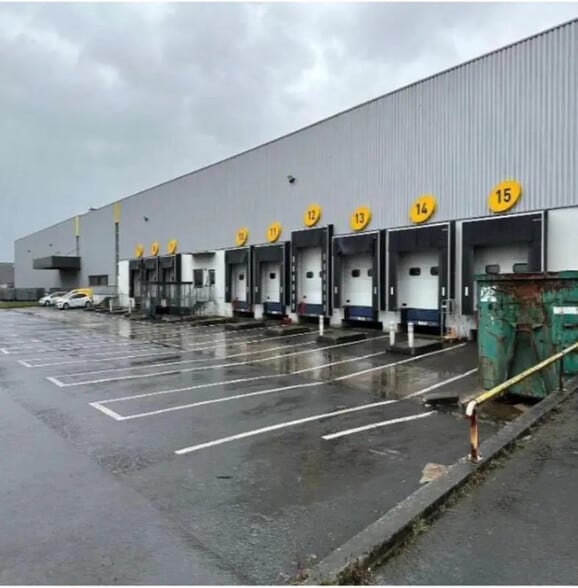 Industriel/Logistique dans Mondeville à louer - Photo de l’immeuble – Image 1 sur 8