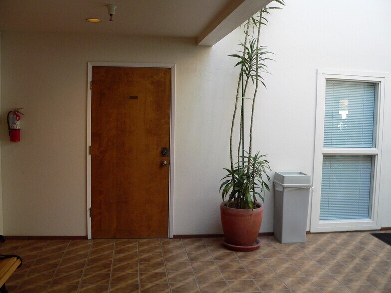 3121 Park Ave, Aptos, CA à louer - Hall d’entrée – Image 3 sur 8