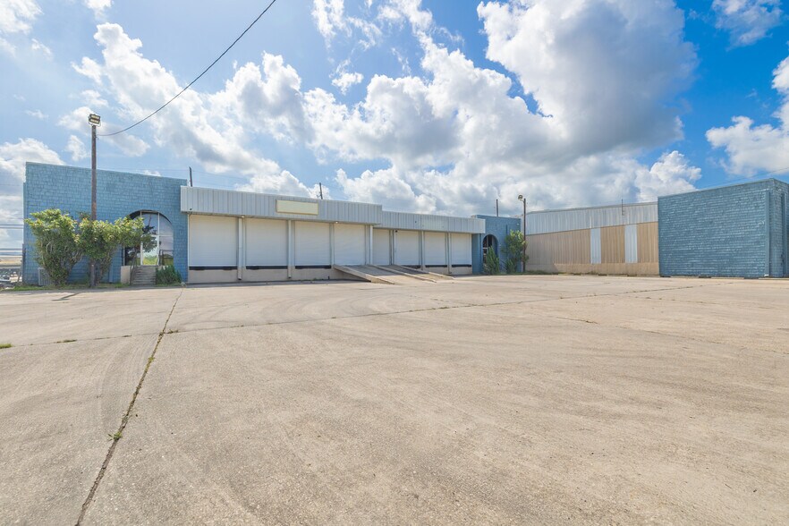 30 Crofton Rd, Kenner, LA à louer - Photo de l’immeuble – Image 3 sur 6