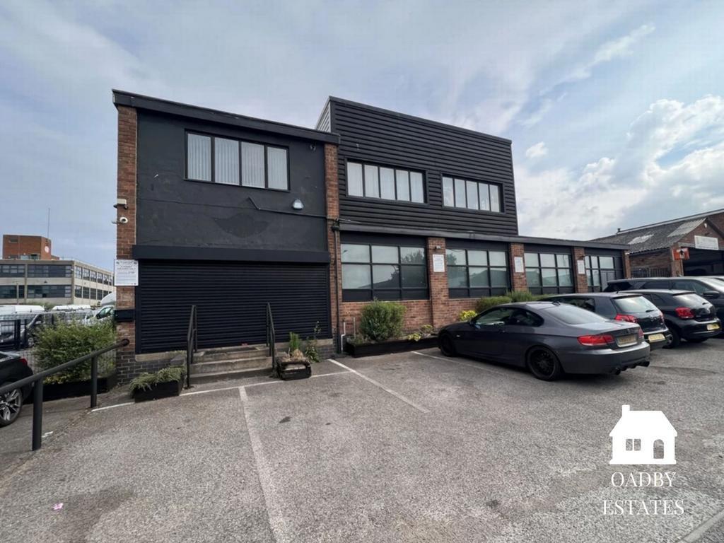 12 Mandervell Rd, Oadby à louer Photo de l’immeuble– Image 1 sur 3