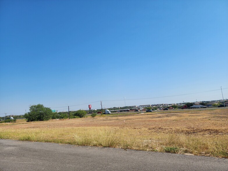 6227 S Loop 410 & Lake Valley Drive, San Antonio, TX à vendre - Autre – Image 3 sur 6