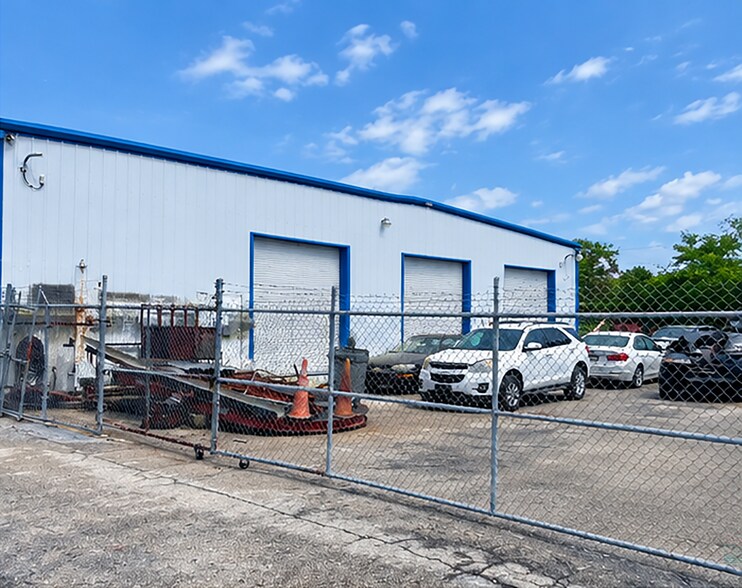 12731 Metro Pky, Fort Myers, FL à louer - Photo de l’immeuble – Image 2 sur 3