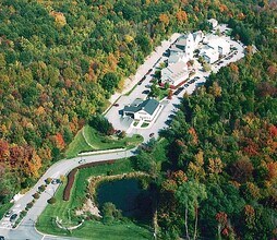 600 Clock Tower Cmn, Brewster Village, NY - Vue aérienne  vue de carte