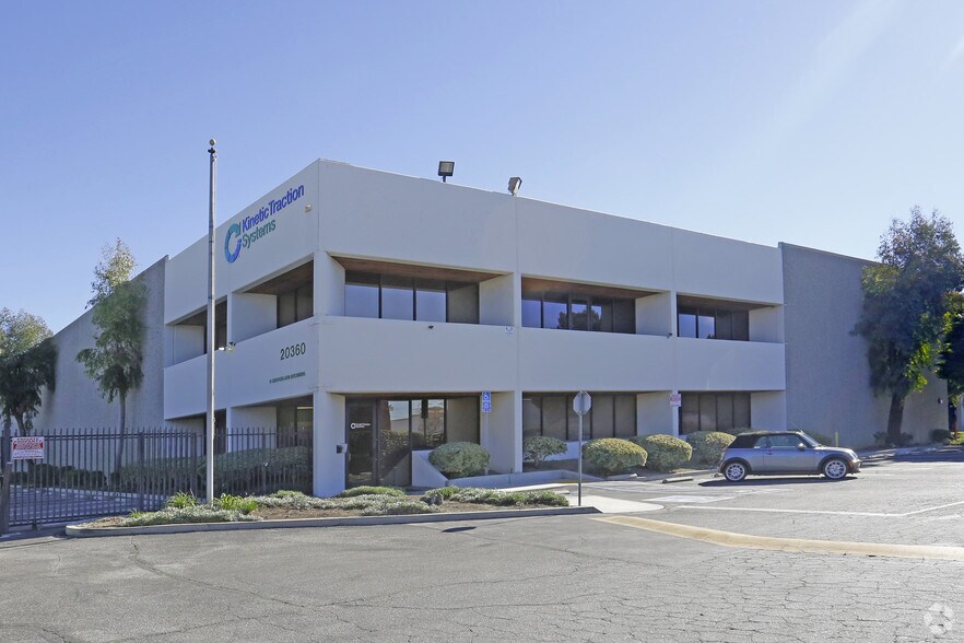 20360-20364 Plummer St, Chatsworth, CA à louer - Photo principale – Image 2 sur 12