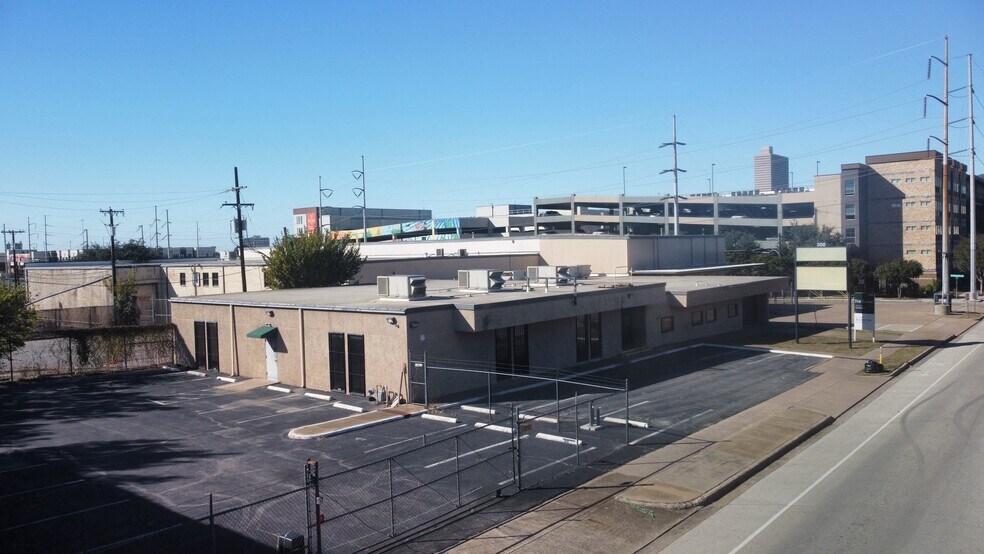 500 S Jennings Ave, Fort Worth, TX à vendre - Photo de l’immeuble – Image 2 sur 6