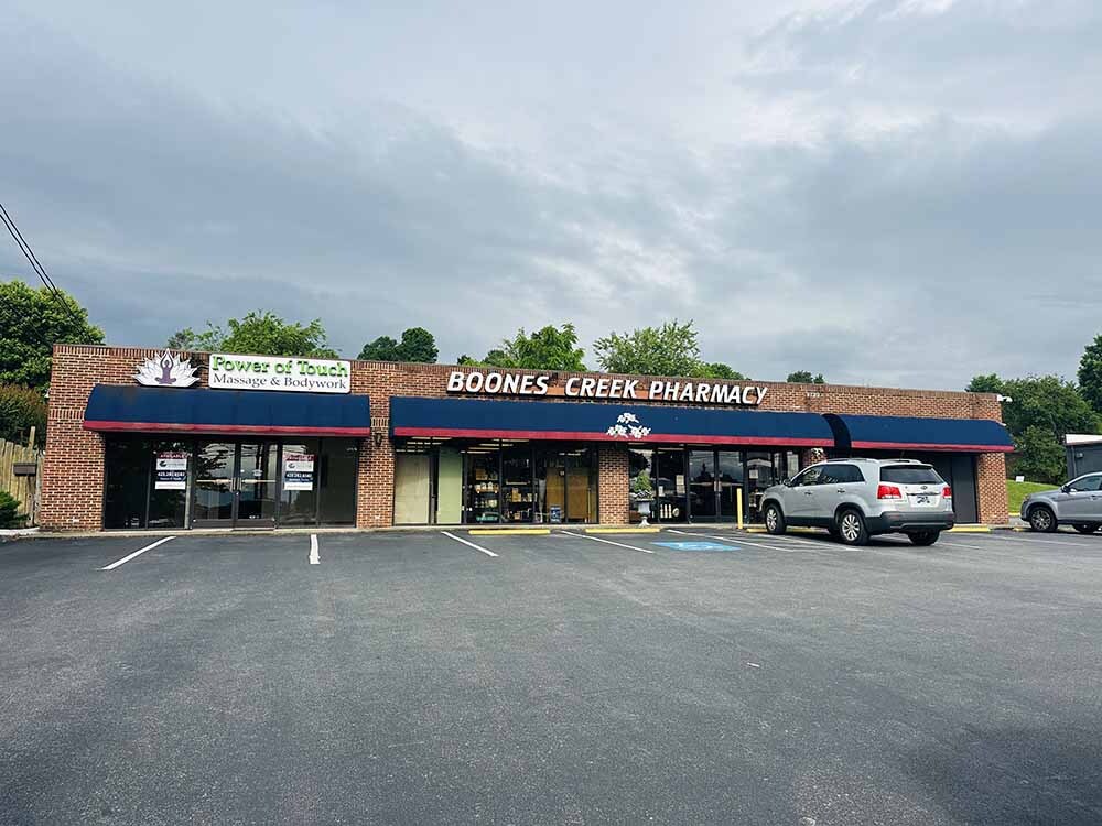 4729-1-4 N Roan St, Johnson City, TN à louer Photo de l’immeuble– Image 1 sur 3