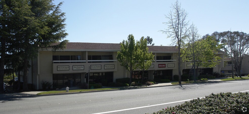 2580 San Ramon Valley Blvd, San Ramon, CA à louer - Photo de l’immeuble – Image 1 sur 13