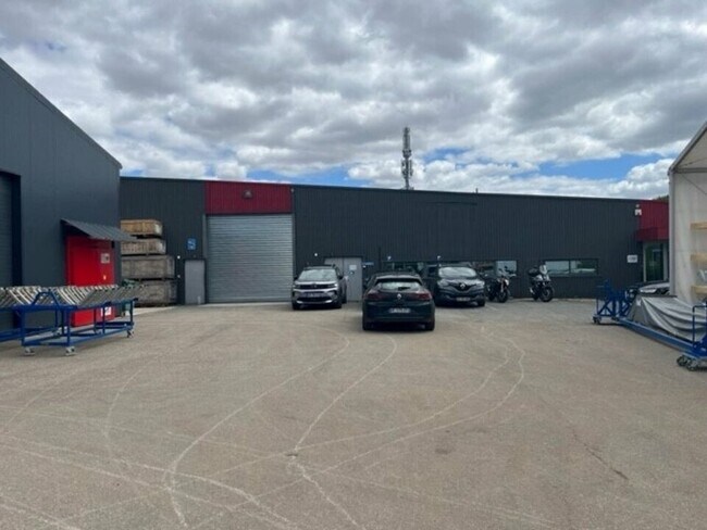 Plus de détails pour Industriel/Logistique à louer