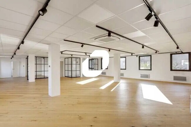 Plus de détails pour Bureau à louer