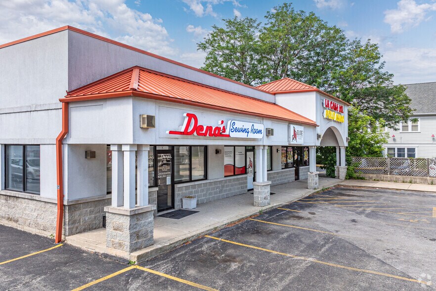 1118 Prairie St, Aurora, IL à louer - Photo de l’immeuble – Image 1 sur 4