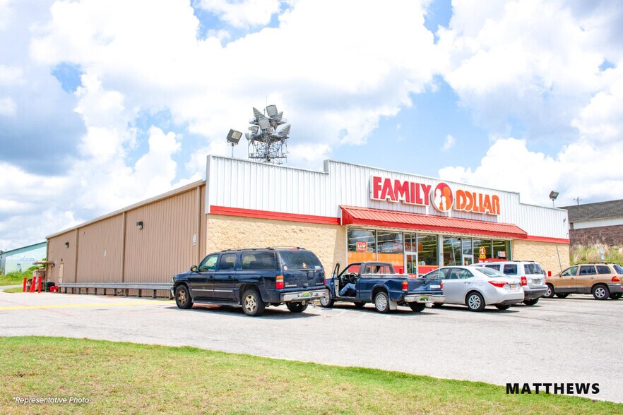 63 Depot Ave, Eminence, KY à vendre - Photo de l’immeuble – Image 1 sur 3