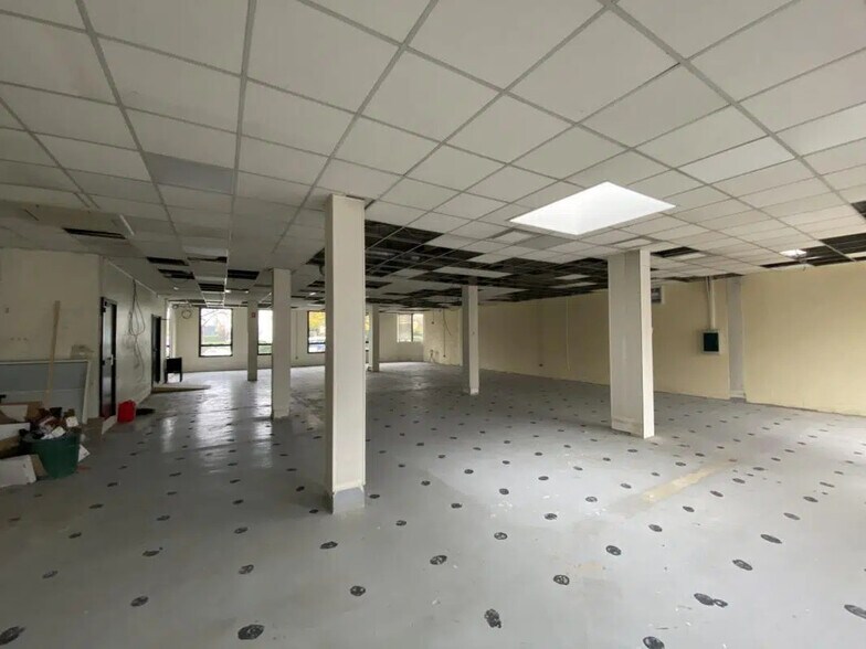 Industriel/Logistique dans Massy à louer - Photo de l’immeuble – Image 2 sur 10
