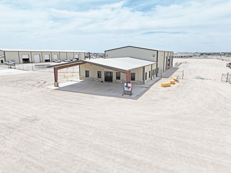13800 W Interstate 20 E, Odessa, TX à louer - Aérien – Image 3 sur 64