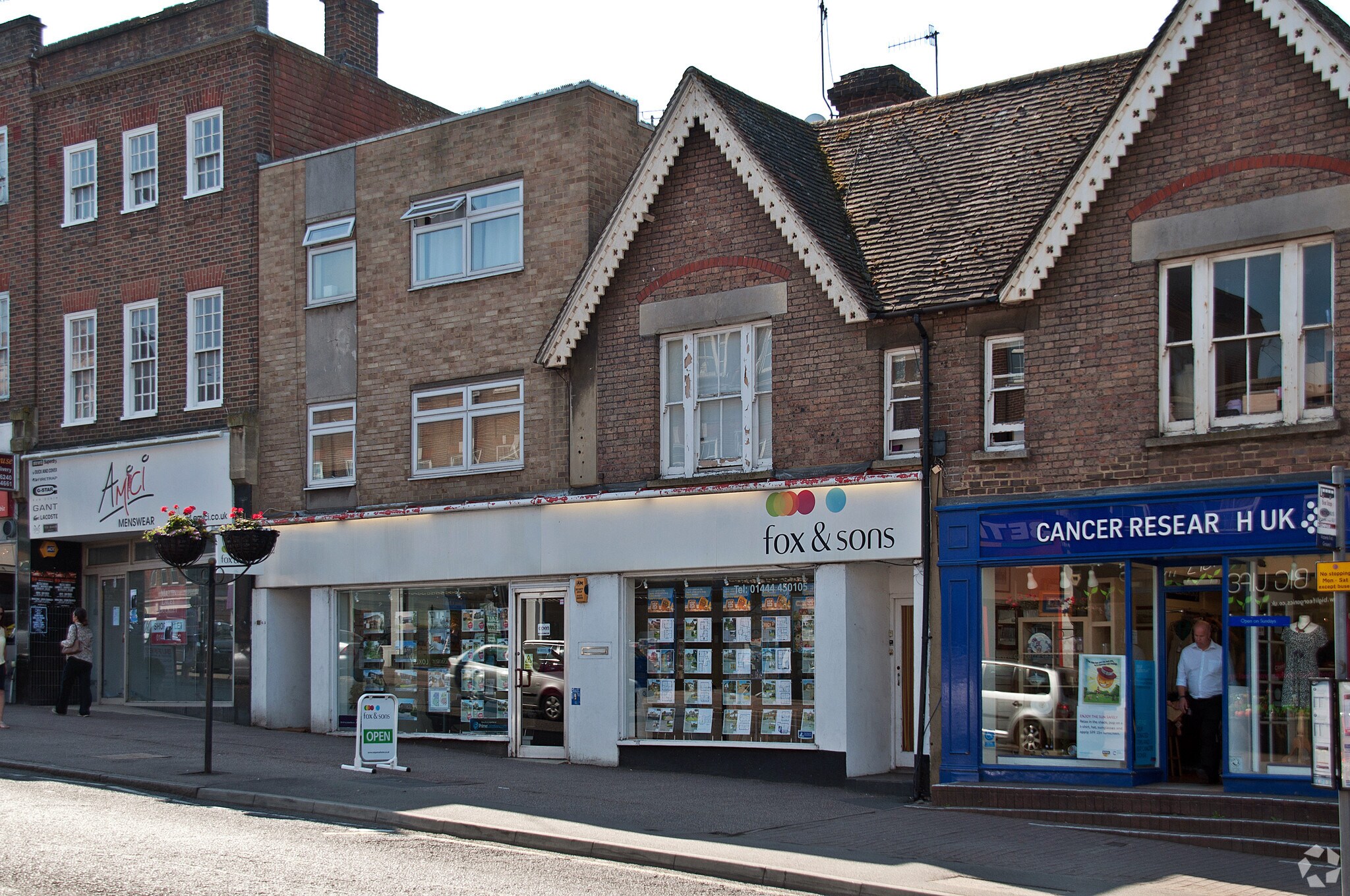 115 South Rd, Haywards Heath à vendre Photo de l’immeuble– Image 1 sur 4