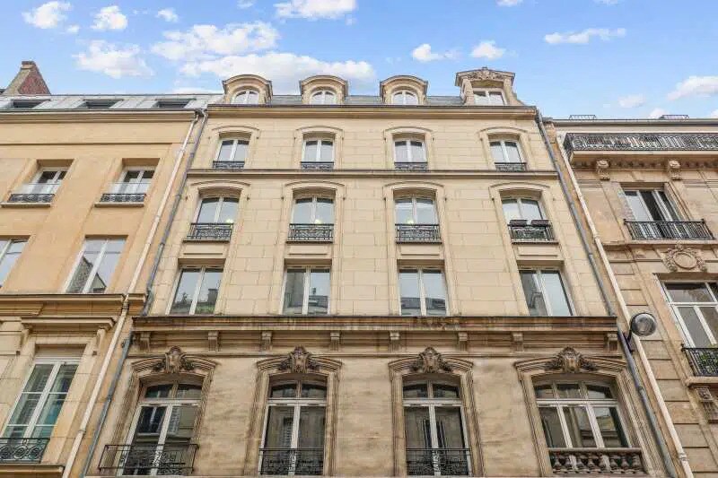 92 Rue D'Amsterdam, Paris à louer Photo de l’immeuble– Image 1 sur 14