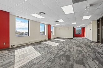 885 Meadowlands Dr, Ottawa, ON à louer Photo intérieure– Image 2 sur 12