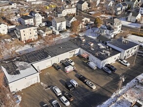 7 Stewart St, Haverhill, MA à louer Photo intérieure– Image 1 sur 38