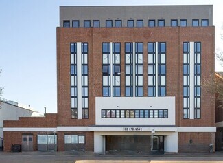 Plus de détails pour High St, Waltham Cross - Local commercial à louer