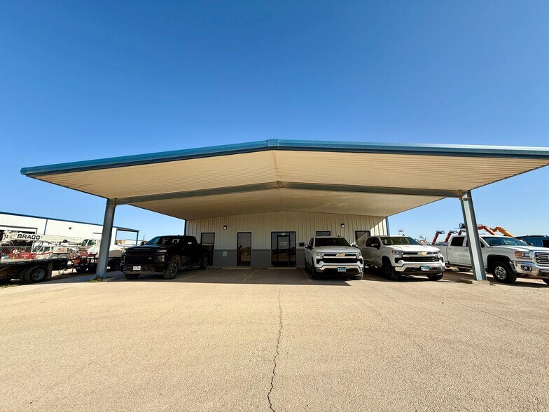 8714 WCR 127, Midland, TX à louer - Photo de l’immeuble – Image 3 sur 14