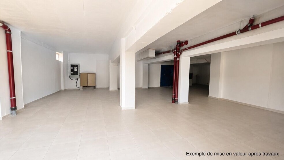Local commercial dans Hyères à vendre - Photo de l’immeuble – Image 1 sur 8