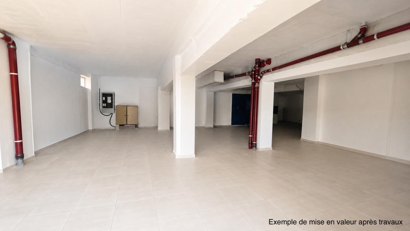 Local commercial dans Hyères à vendre Photo de l’immeuble– Image 1 sur 9