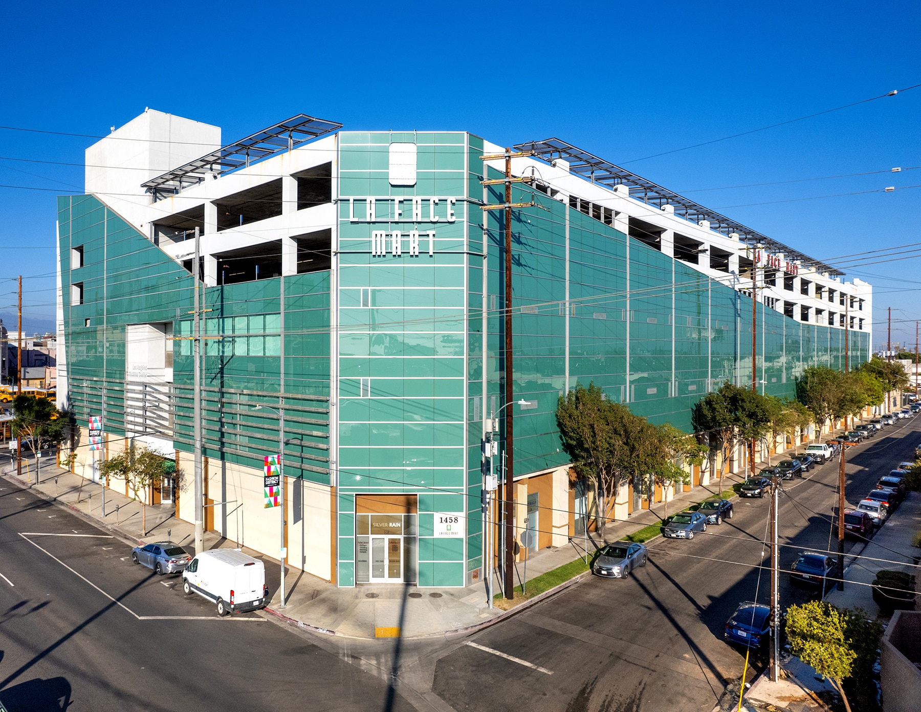 1458 S San Pedro St, Los Angeles, CA à louer Photo de l’immeuble– Image 1 sur 6