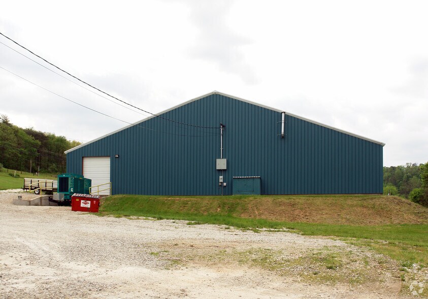399 Harbour Ln, Hurricane, WV à vendre - Photo de l’immeuble – Image 1 sur 7