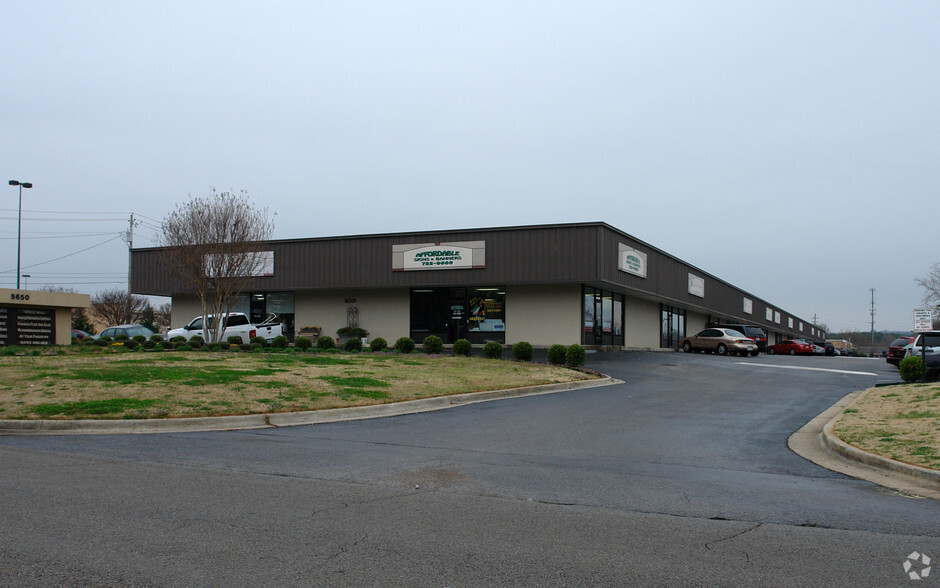 5650 Sanderson St NW, Huntsville, AL à louer - Photo de l’immeuble – Image 3 sur 4