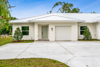 Plus de détails pour 1853 22nd Ave, Vero Beach, FL - Logement à vendre