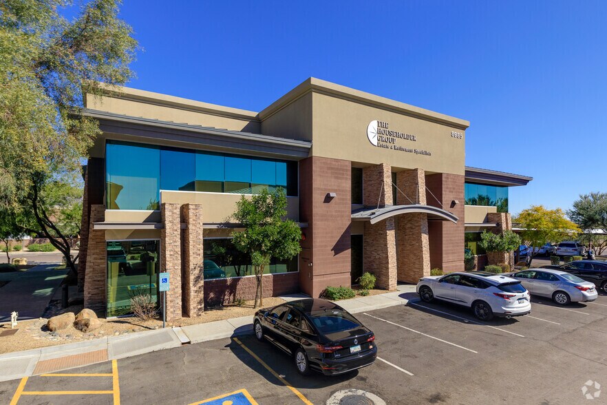 8985 E Bell Rd, Scottsdale, AZ à louer - Photo de l’immeuble – Image 1 sur 4