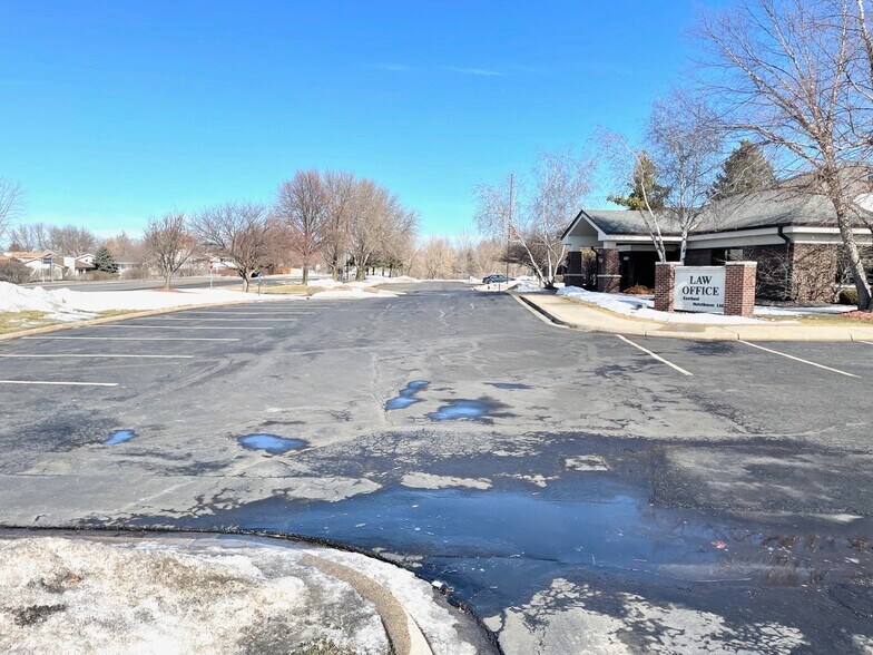 4200 Egan Dr, Savage, MN à louer - Photo de l’immeuble – Image 3 sur 35